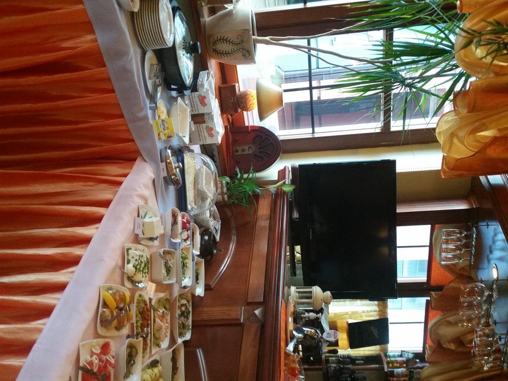 Hotel Restauracja Podzamcze Шчечин Екстериор снимка