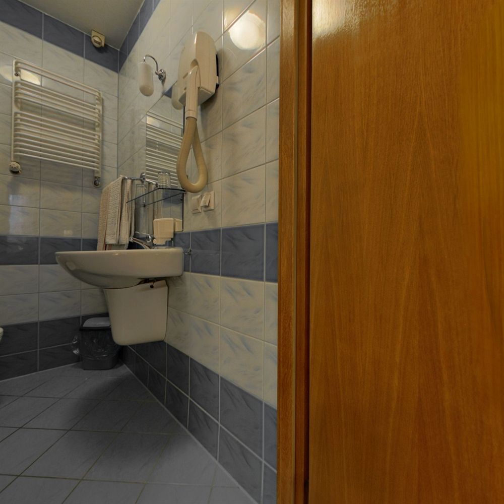 Hotel Restauracja Podzamcze Шчечин Екстериор снимка