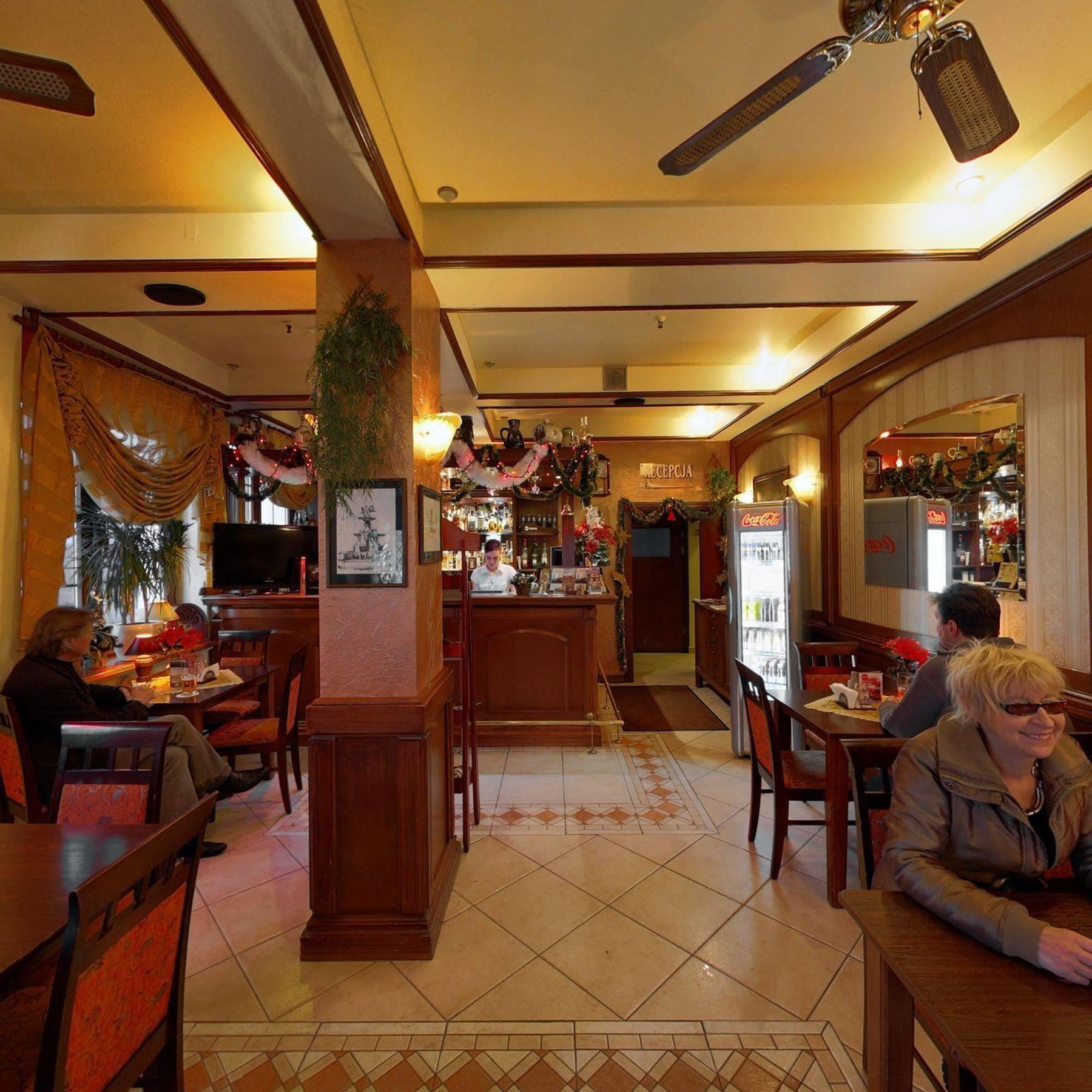 Hotel Restauracja Podzamcze Шчечин Екстериор снимка