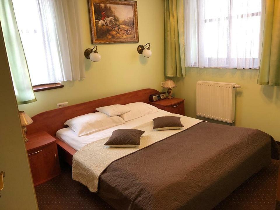 Hotel Restauracja Podzamcze Шчечин Екстериор снимка