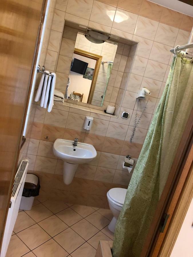 Hotel Restauracja Podzamcze Шчечин Екстериор снимка
