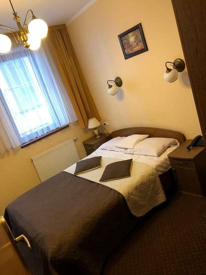 Hotel Restauracja Podzamcze Шчечин Екстериор снимка
